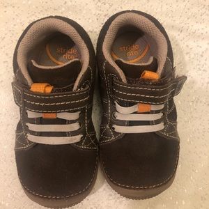 Toddler Stride Rite Brown Suede Shoes Size 7.5W